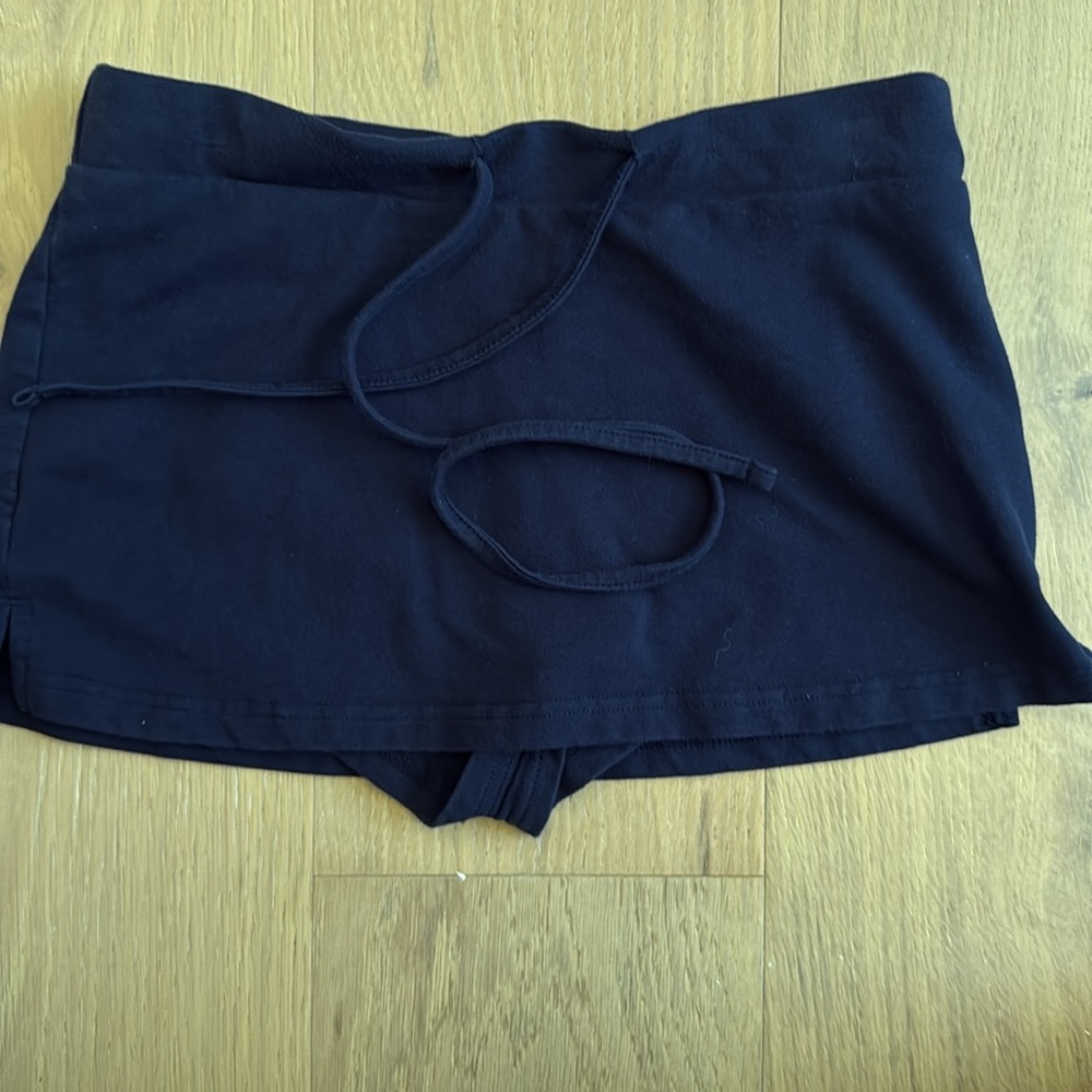 Edikted two tanks (New) and two shorts extra small - Picture 3 of 6